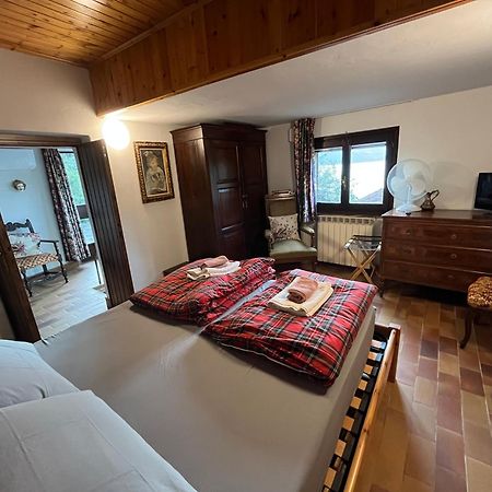 Suitecastlelakeview 3 Беллано Экстерьер фото
